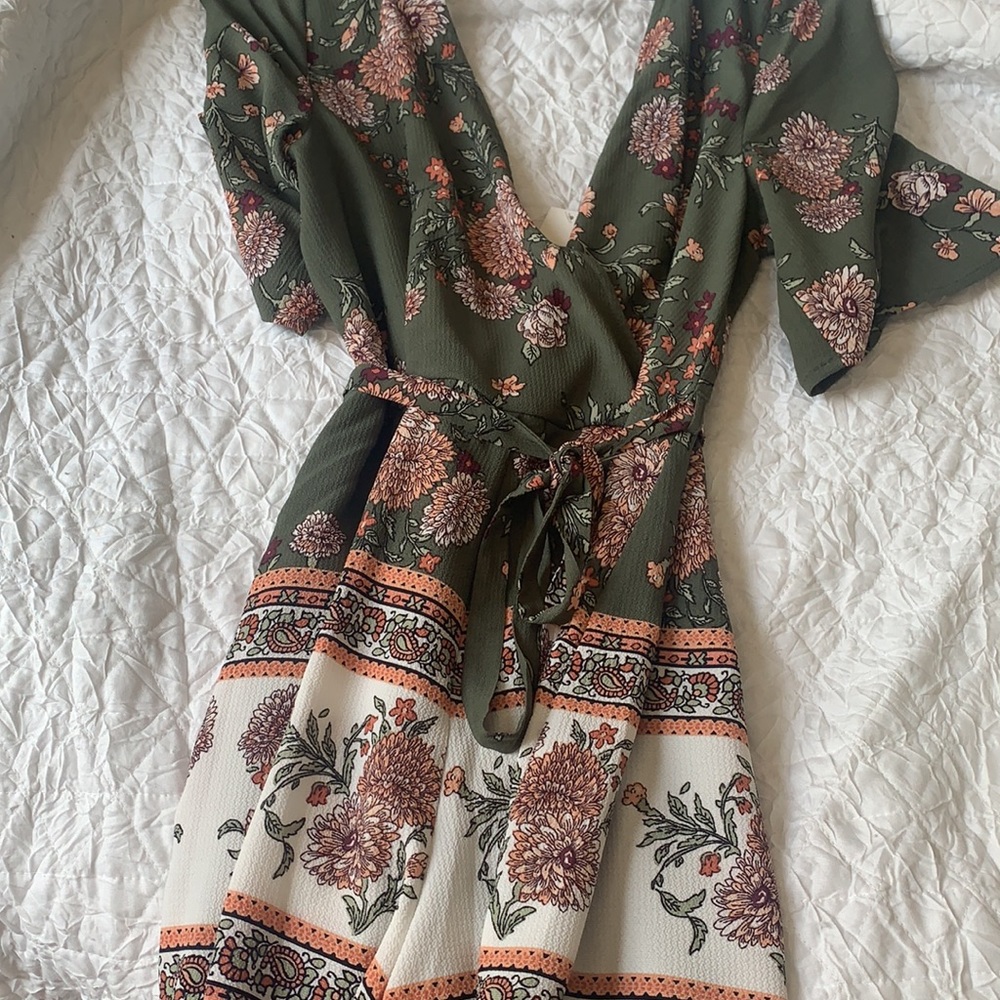 Romper - Picture 4 of 7